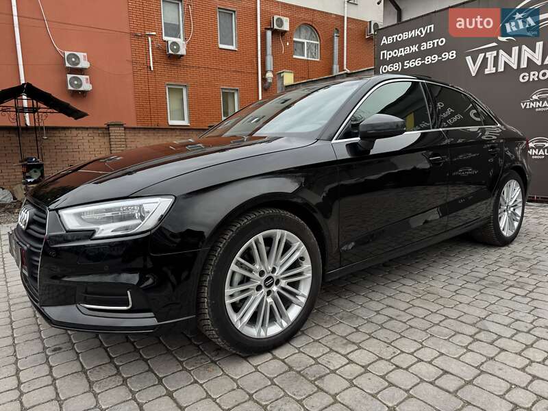 Седан Audi A3 2018 в Виннице