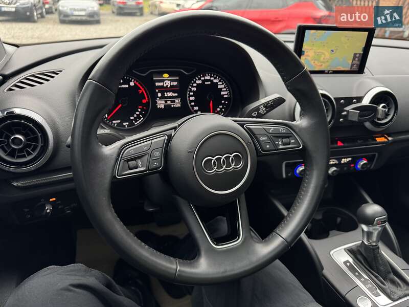 Седан Audi A3 2018 в Виннице