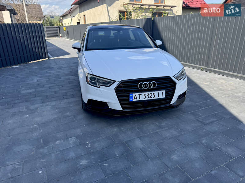 Седан Audi A3 2017 в Коломые