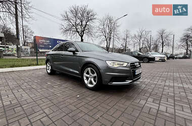 Седан Audi A3 2015 в Києві