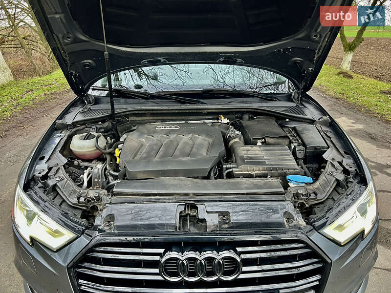Седан Audi A3 2017 в Рівному