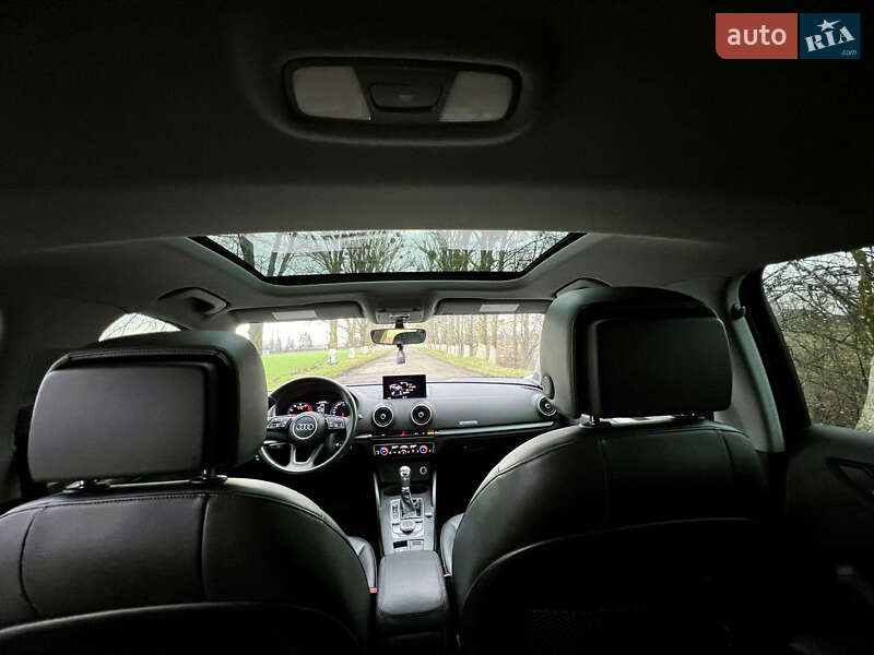 Седан Audi A3 2017 в Рівному