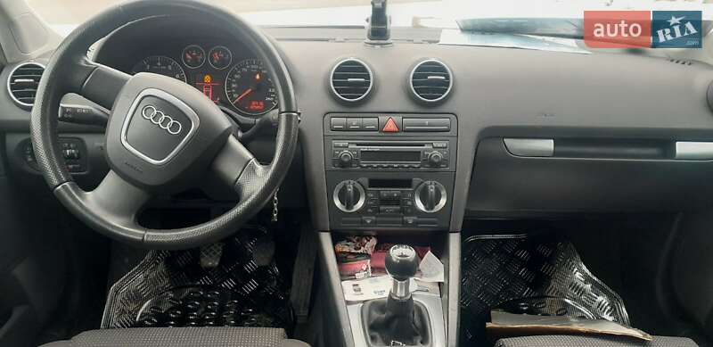 Хэтчбек Audi A3 2007 в Кицмани фото 10 Хэтчбек Audi A3 2007 в Кицмани
