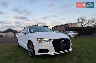 Седан Audi A3 2019 в Ровно