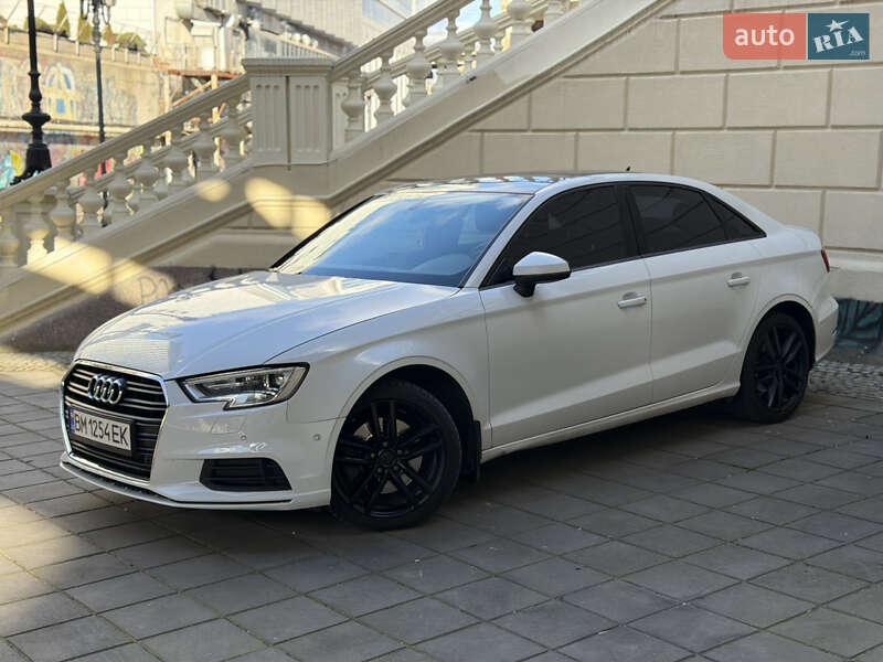 Седан Audi A3 2014 в Одесі