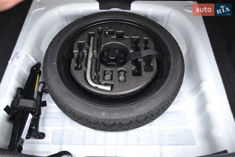 Седан Audi A3 2017 в Луцке