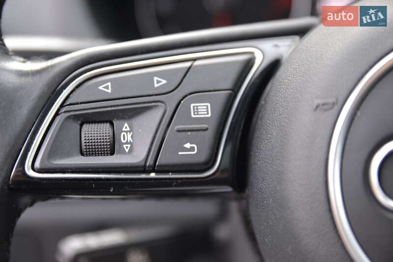 Седан Audi A3 2017 в Луцке