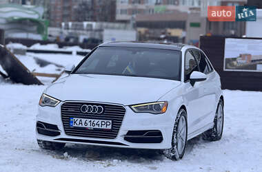 Хэтчбек Audi A3 2016 в Киеве