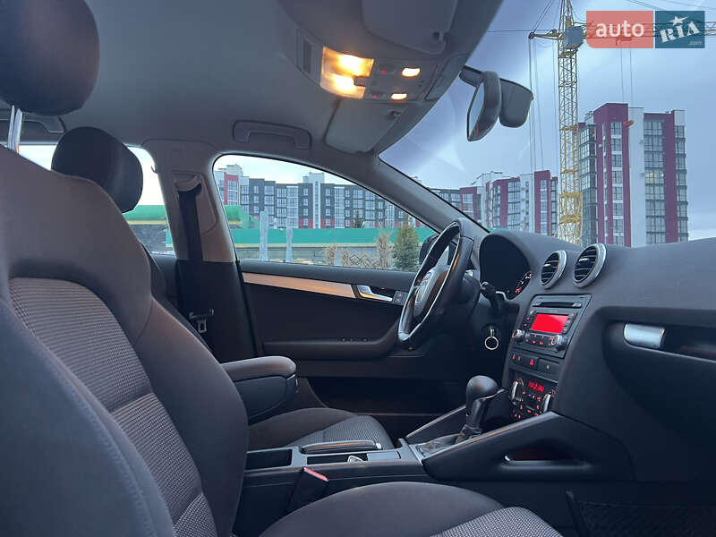 Хэтчбек Audi A3 2009 в Луцке