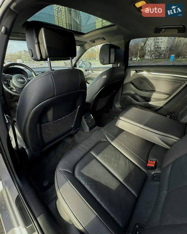 Седан Audi A3 2014 в Киеве