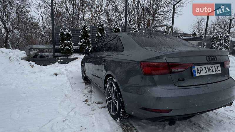 Седан Audi A3 2017 в Ізюмі