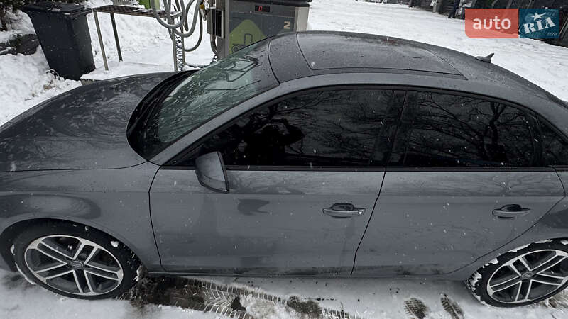 Седан Audi A3 2017 в Ізюмі