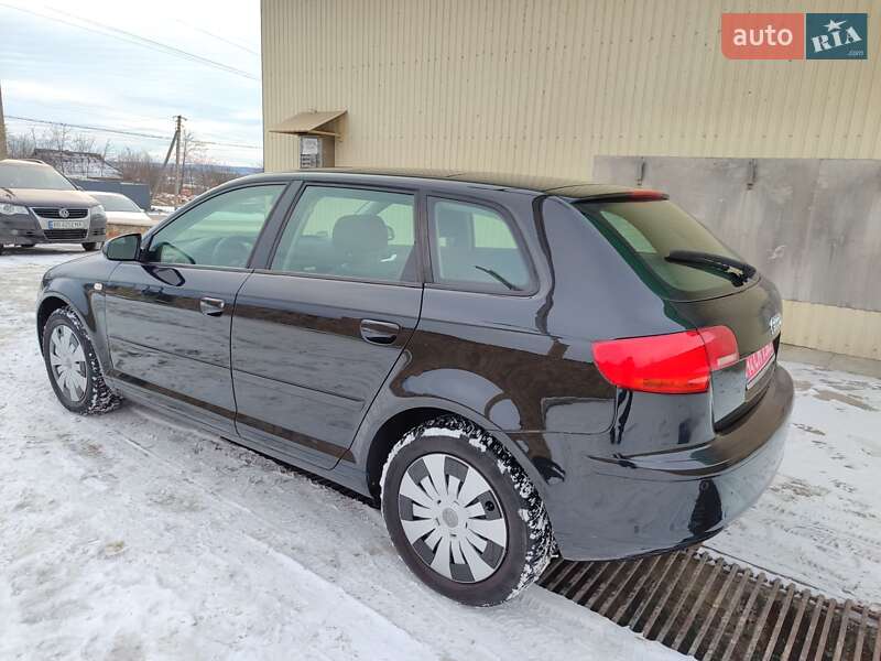 Хэтчбек Audi A3 2006 в Черновцах