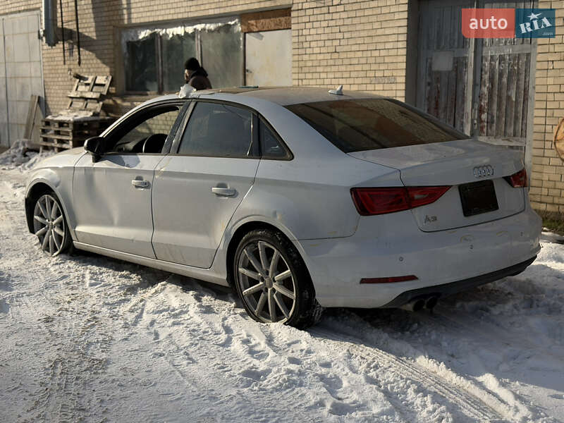Седан Audi A3 2015 в Хмельницком