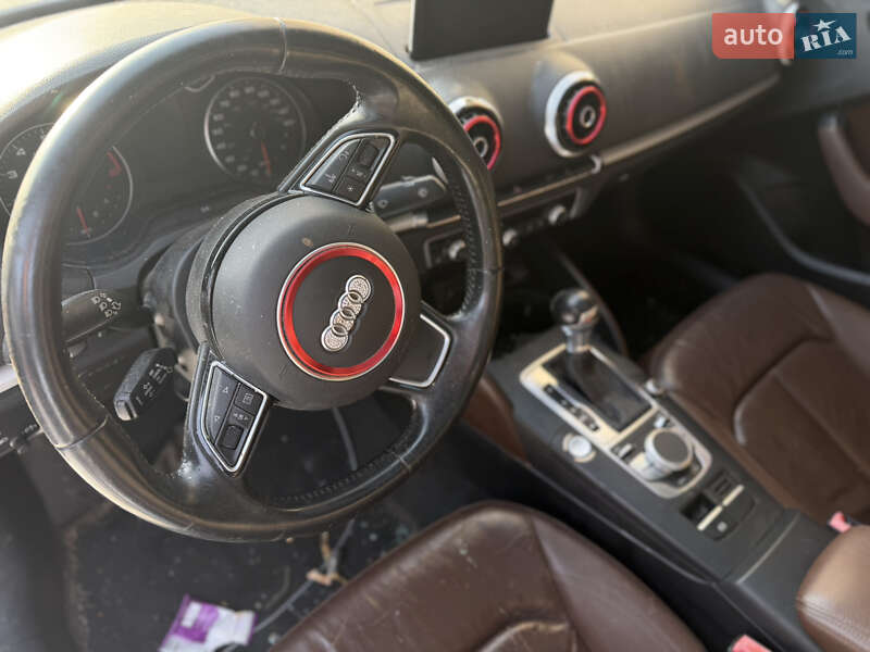 Седан Audi A3 2015 в Хмельницком
