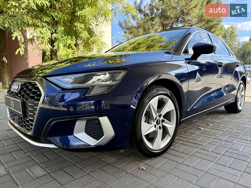 Седан Audi A3 2022 в Дніпрі