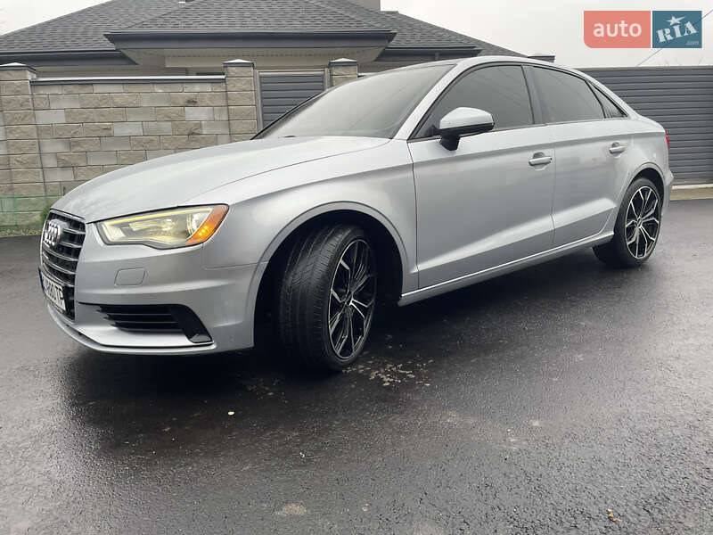 Седан Audi A3 2015 в Харькове