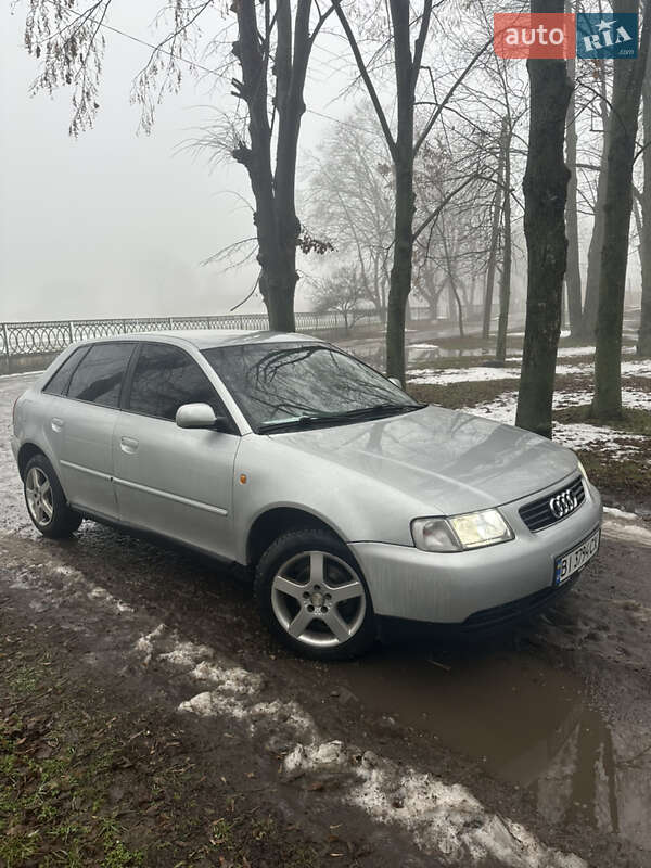 Хэтчбек Audi A3 2000 в Глобине