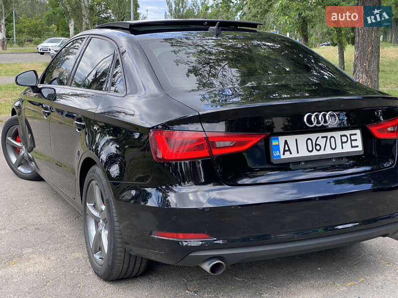 Седан Audi A3 2015 в Киеве