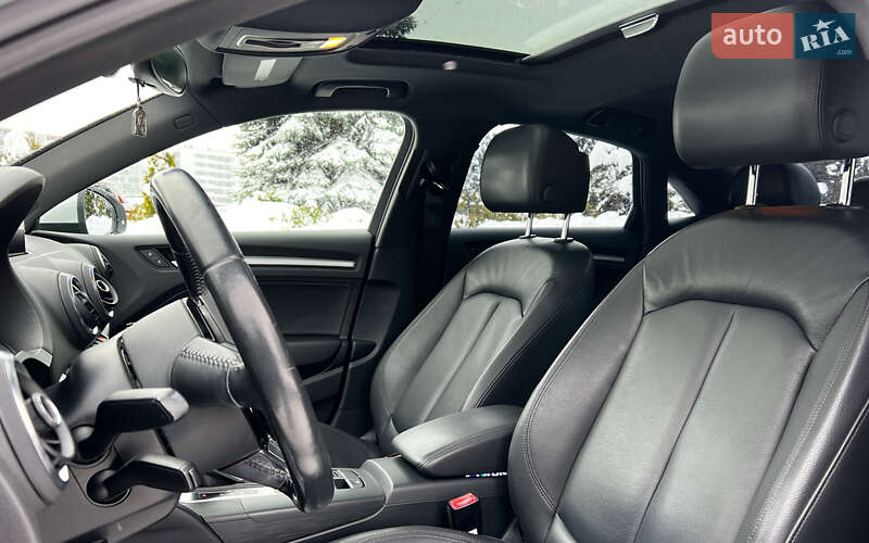 Седан Audi A3 2015 в Львове