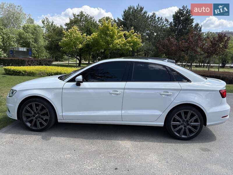 Седан Audi A3 2015 в Днепре фото Седан Audi A3 2015 в Днепре