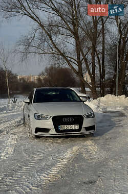 Седан Audi A3 2015 в Хмельницком