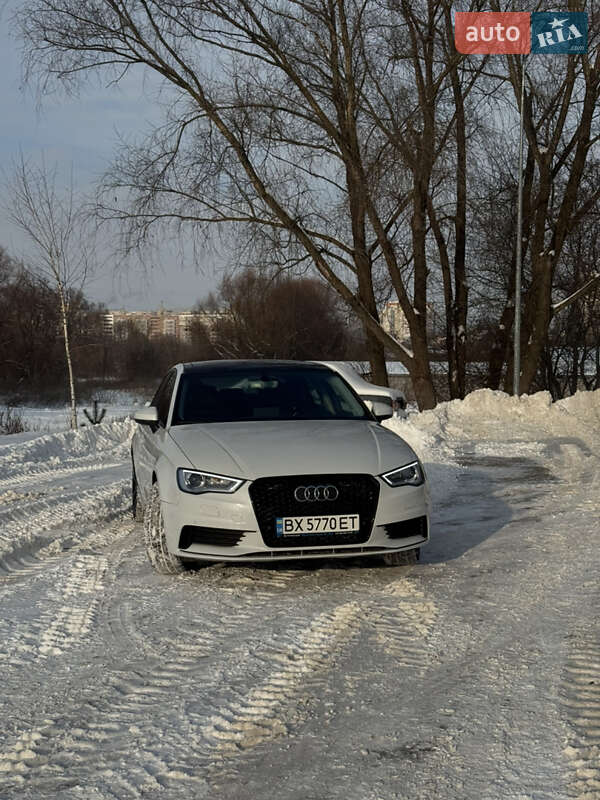 Седан Audi A3 2015 в Хмельницком
