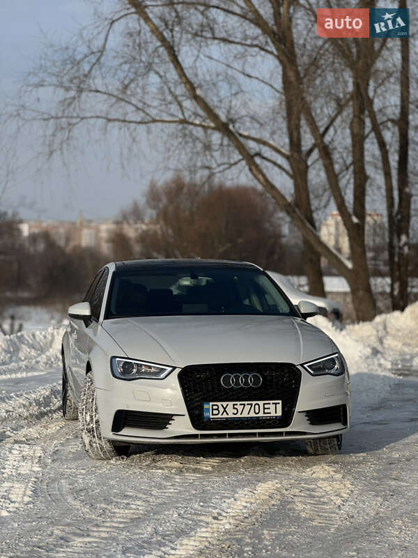 Седан Audi A3 2015 в Хмельницком