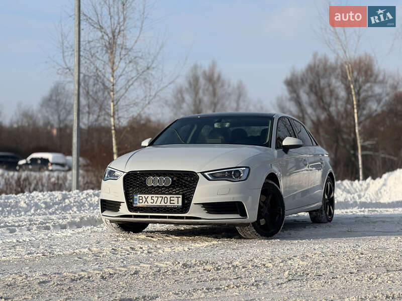 Седан Audi A3 2015 в Хмельницком