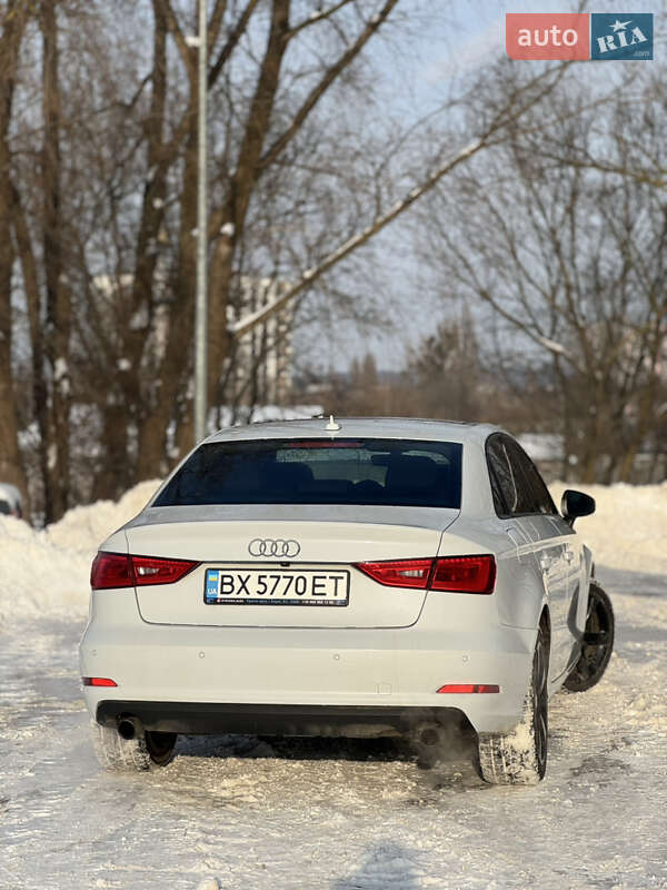 Седан Audi A3 2015 в Хмельницком