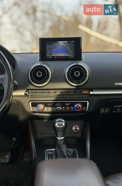 Седан Audi A3 2015 в Хмельницком
