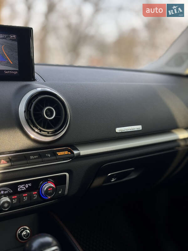 Седан Audi A3 2015 в Хмельницком