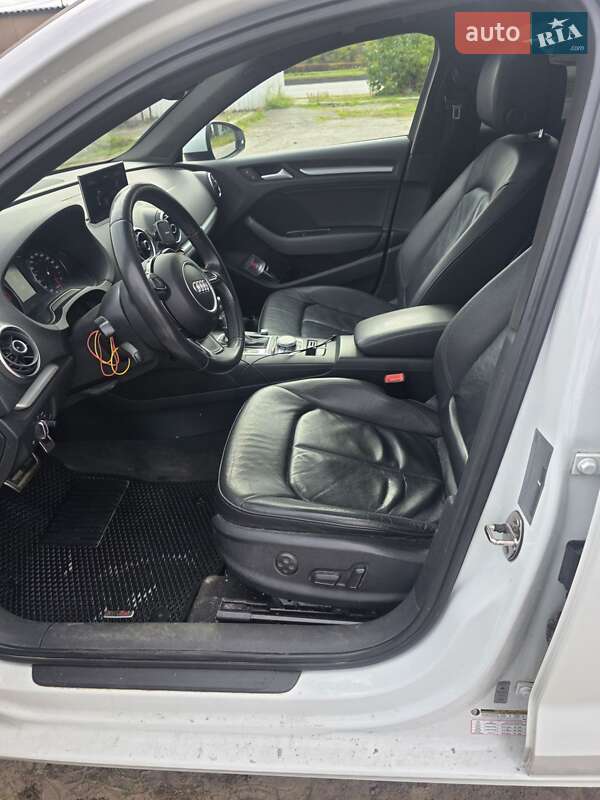 Седан Audi A3 2014 в Днепре