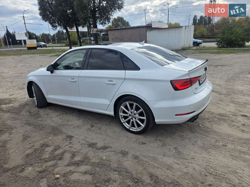 Седан Audi A3 2014 в Днепре