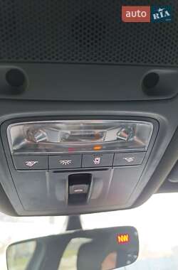 Седан Audi A3 2018 в Кропивницком