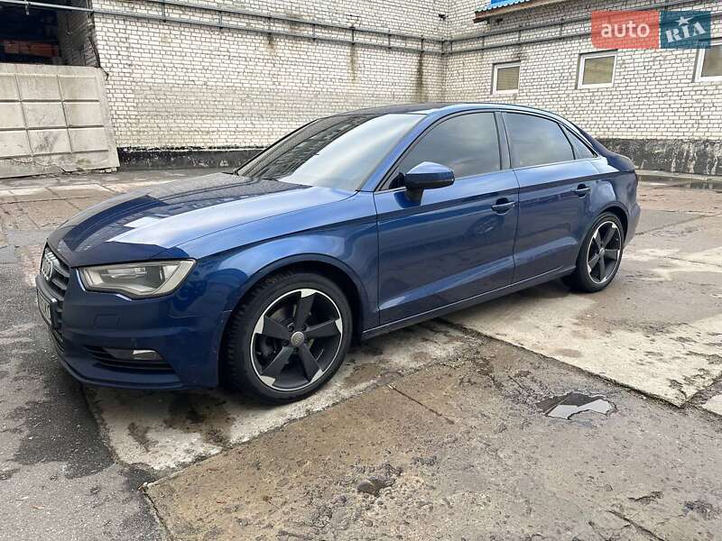 Седан Audi A3 2014 в Харькове
