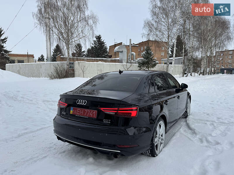 Седан Audi A3 2017 в Староконстантинове