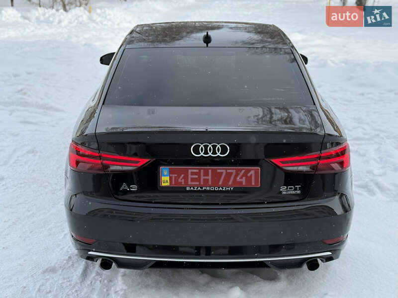 Седан Audi A3 2017 в Староконстантинове