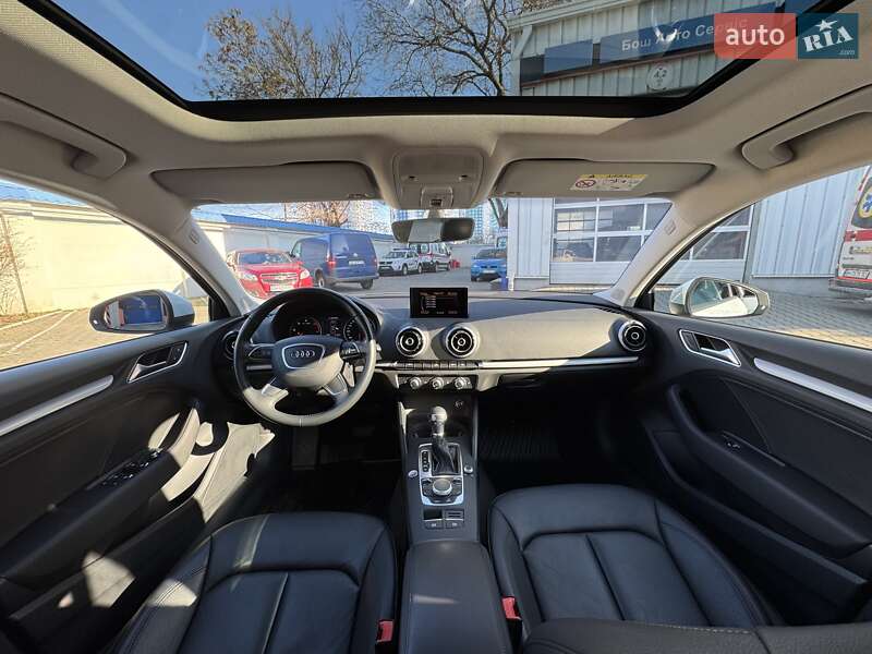 Седан Audi A3 2016 в Одессе