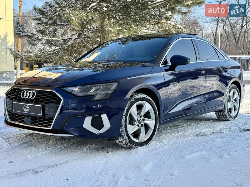 Седан Audi A3 2022 в Днепре