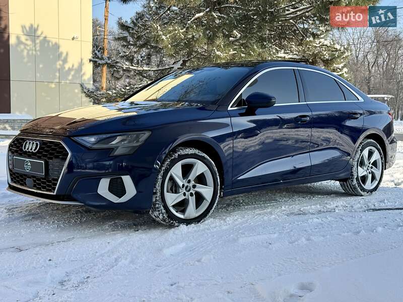 Седан Audi A3 2022 в Днепре
