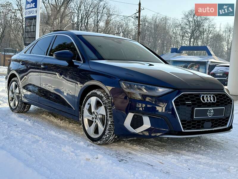Седан Audi A3 2022 в Днепре