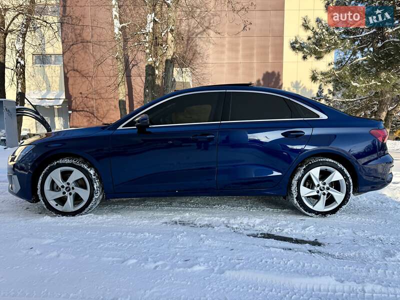 Седан Audi A3 2022 в Днепре
