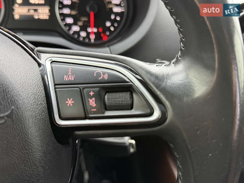 Седан Audi A3 2016 в Харькове