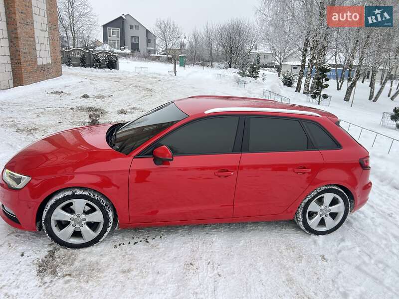 Хэтчбек Audi A3 2015 в Хмельницком