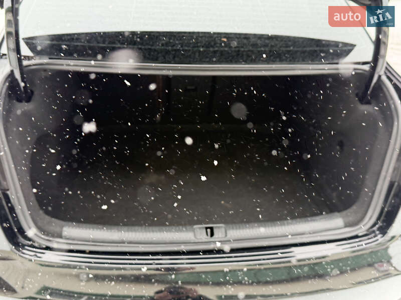 Седан Audi A3 2015 в Запоріжжі