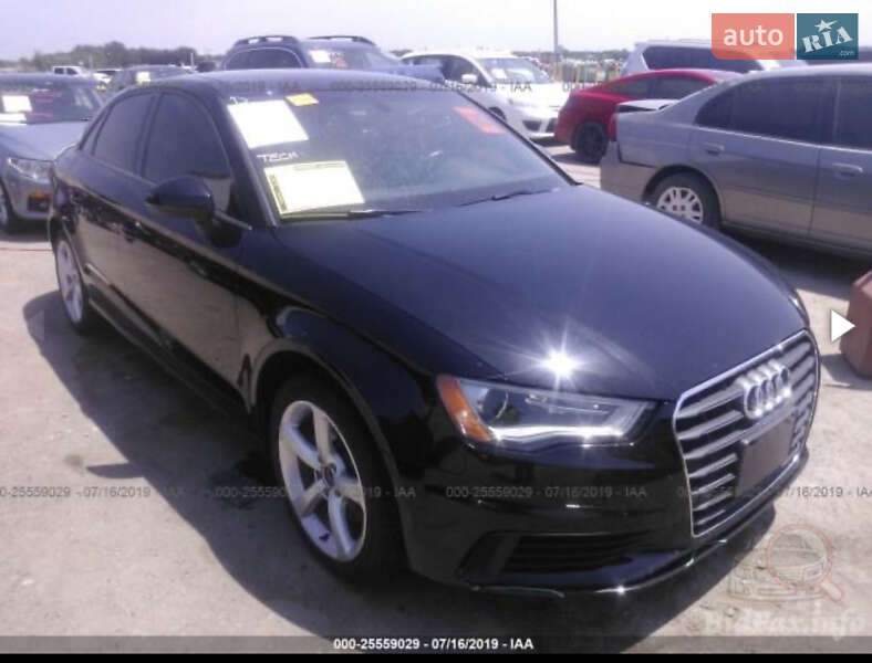 Седан Audi A3 2015 в Запоріжжі