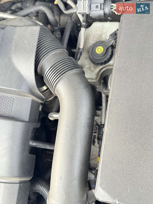 Хэтчбек Audi A3 2004 в Сходнице