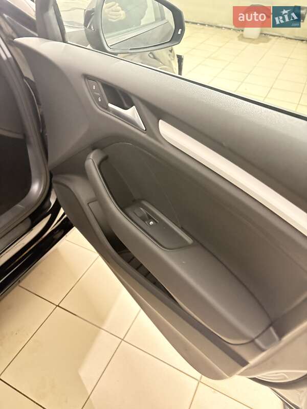 Седан Audi A3 2016 в Києві