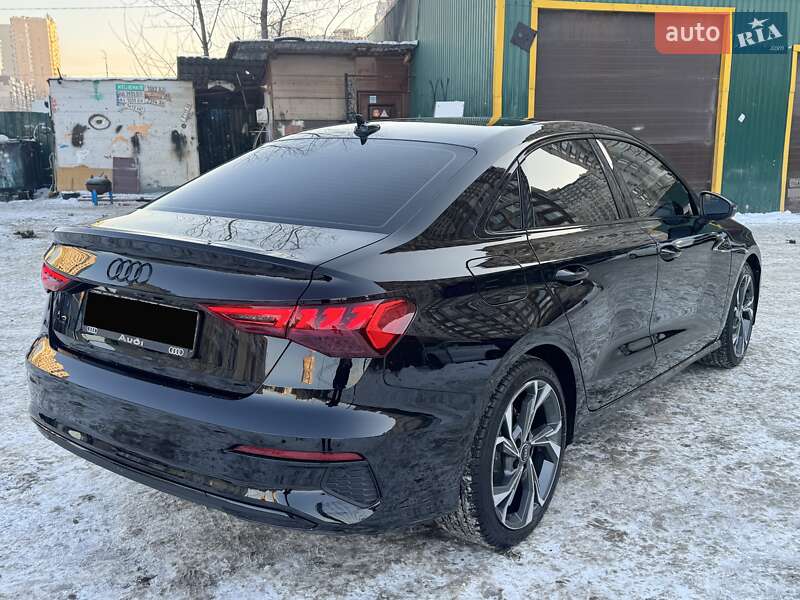 Седан Audi A3 2023 в Киеве